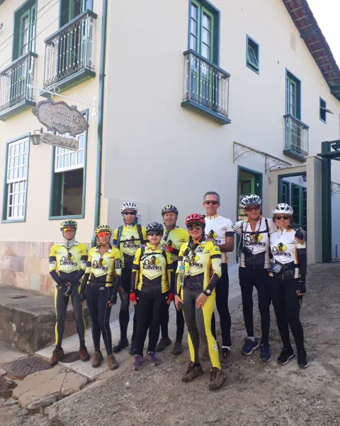 Grupo de ciclistas hospedado na pousada